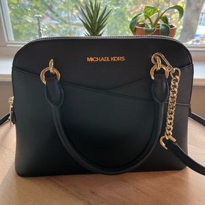 Michael Kors Jet Set Travel Medium Dome